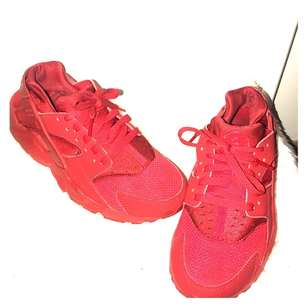 Nike Air Huaraches Run (Red)
